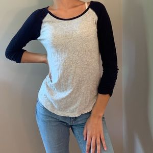 Baseball tee